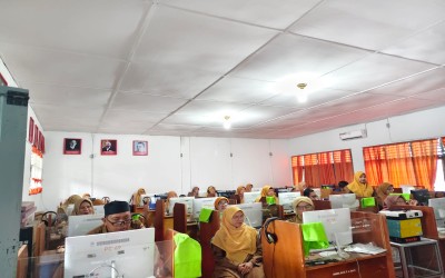 Pengisian Survei Lingkungan Belajar 2025 di SMAN 1 Batang Angkola .